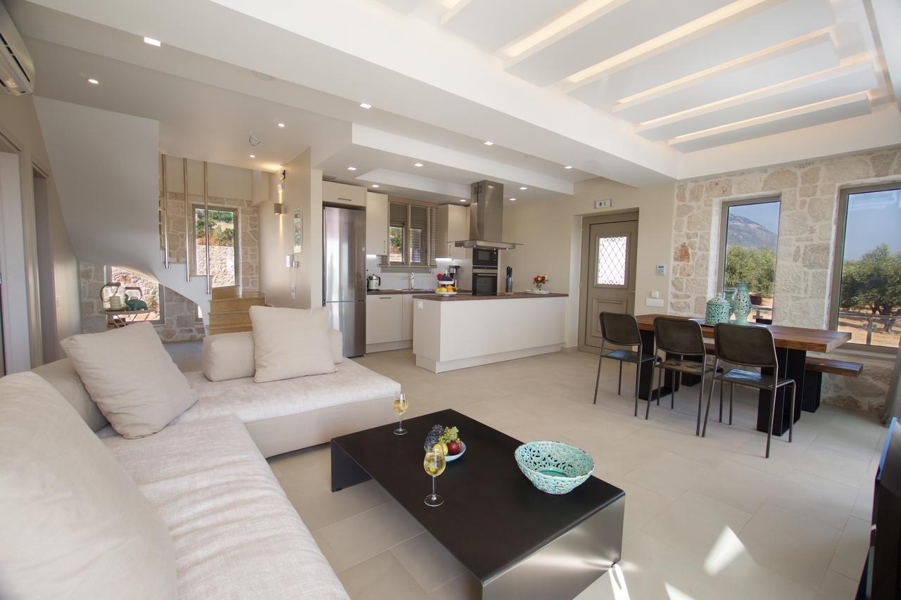 Villa Ion Pangea Villas ตราเปซากิ ภายนอก รูปภาพ