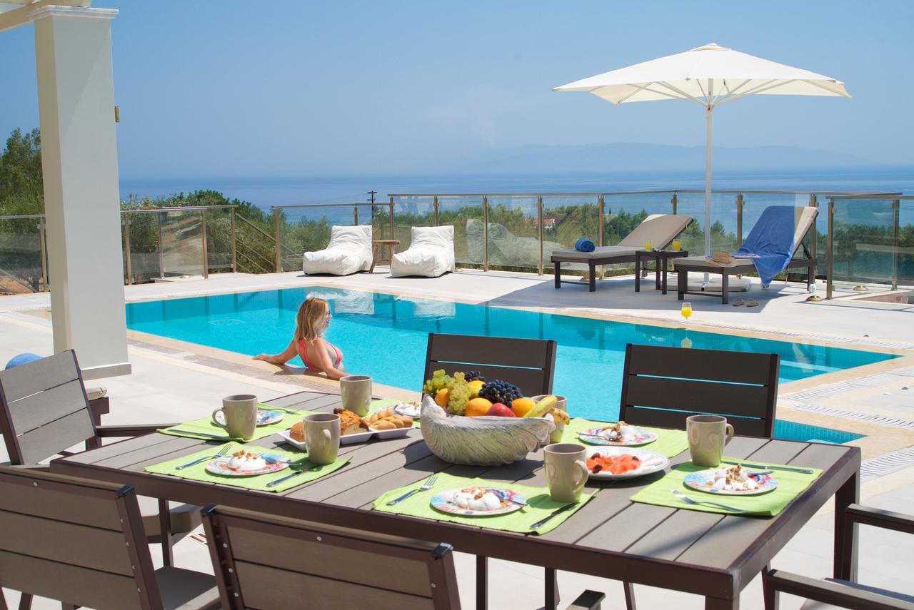 Villa Ion Pangea Villas ตราเปซากิ ภายนอก รูปภาพ