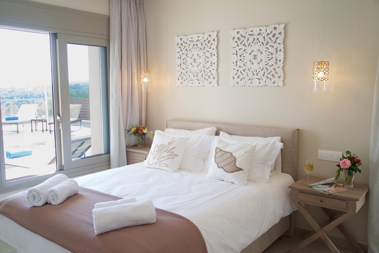 Villa Ion Pangea Villas ตราเปซากิ ภายนอก รูปภาพ